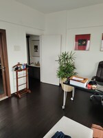 3 BHK 2200 Sq.Ft. Apartment in Beacon Apartments