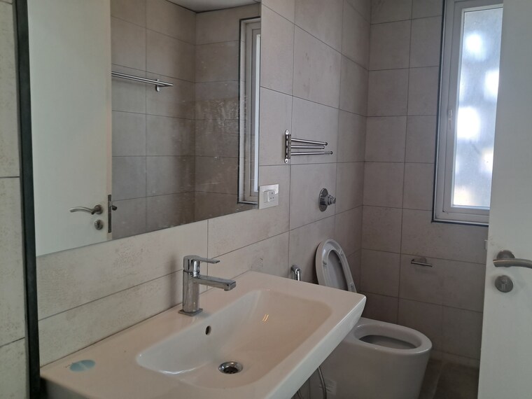 Bathroom, jayabheri-the-nirvana 3 Bedroom 2225 Sq.Ft. Apartment In Gopanpally Hyderabad 10095228