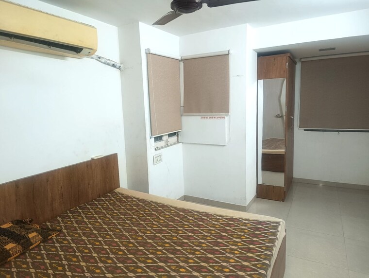 Bedroom, satellite 3 Bedroom 1550 Sq.Ft. Apartment In Satellite Ahmedabad 10095233