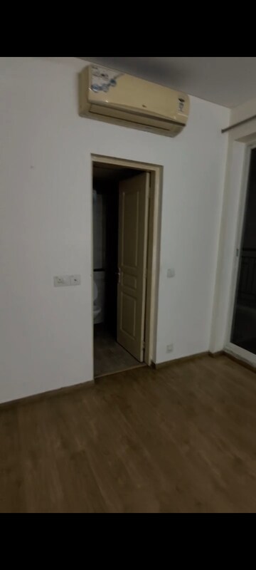 Room in 2 BHK Apartment at Bestech Park View Ananda, Sector 81 – for Rent