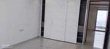 Room in 3 BHK Apartment at Jayabheri The Nirvana, Gopanpally – for Rent