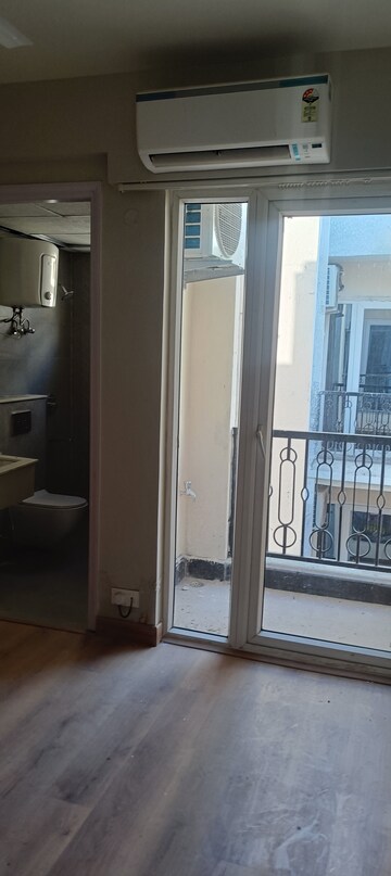 2 BHK Apartment For Rent in Signature Global City 81, Sector 81