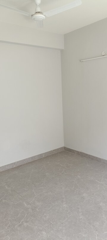 Room in 2 BHK Apartment at Signature Global City 81, Sector 81 – for Rent