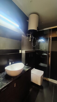 3 BHK + Servant Room Builder Floor For Sale in Unitech Greenwood City Apartment