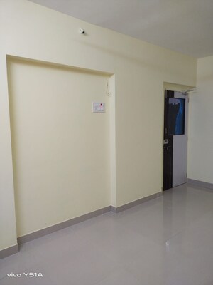 Room in 1 BHK Apartment at Shri Ashoka Heights Naupada, Naupada – for Rent