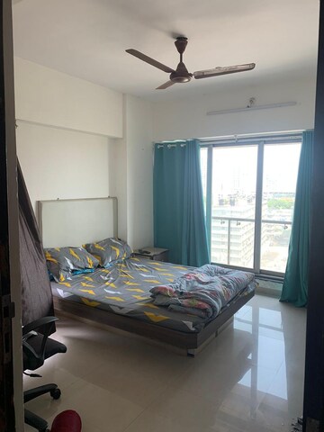 Bedroom in 2 BHK Apartment at Crescent Apartment Bandra West, Bandra West – for Rent
