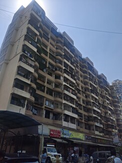 2 BHK Apartment For Rent in Trishul Patel Heights
