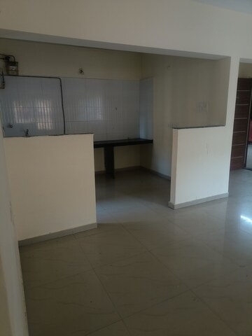 Room in 2.5 BHK Apartment at Essen Shonest Towers, Wakad – for Rent