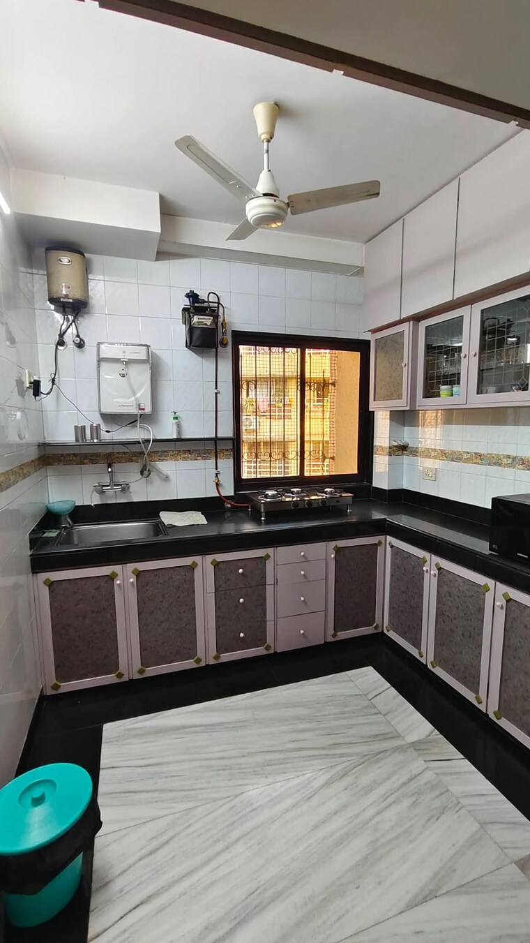 Kitchen, andheri west 3 Bedroom 1150 Sq.Ft. Apartment In Andheri West Mumbai 10095585