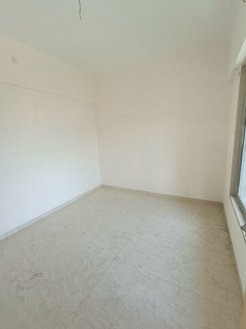 Room in 2 BHK Apartment at Parekh Celeste, Goregaon West – for Rent