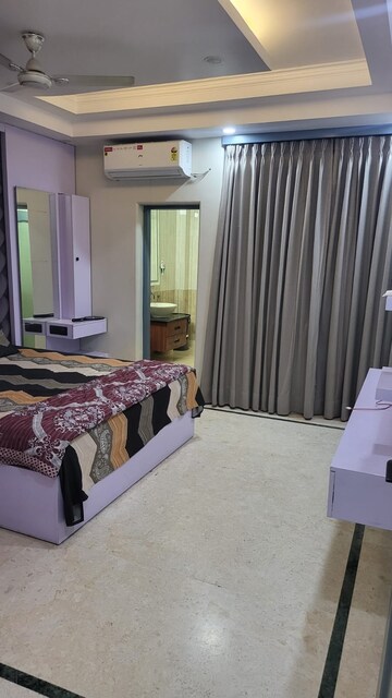 Bedroom in 3 BHK Builder Floor at Sector 50 – for Rent