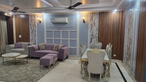 Master Bedroom in 6 BHK Builder Floor at Sector 50 – for Rent