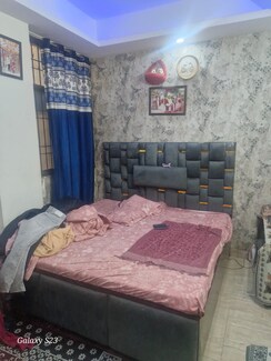 2 BHK + Pooja Room Builder Floor For Rent in Royce Vaishali
