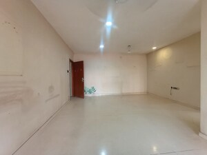 Room in 2 BHK Apartment at RNA Continental, Chembur – for Sale