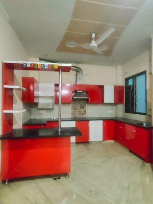 Living Room in 2 BHK Builder Floor at Ardee City, Sector 52 – for Rent