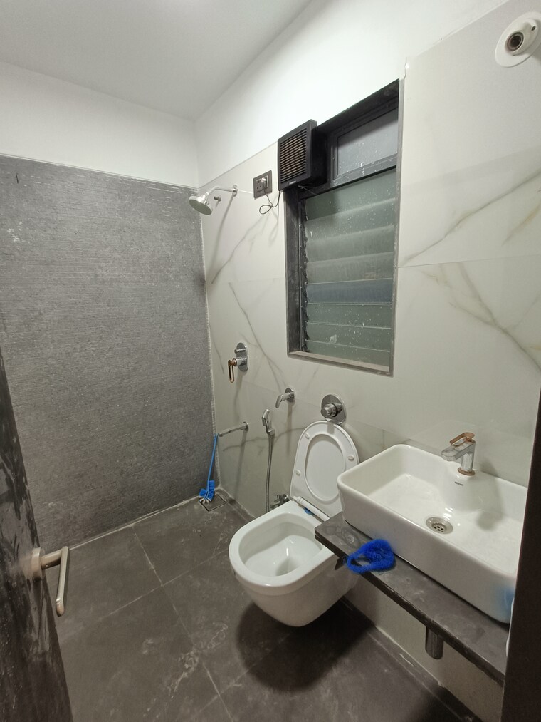 Bathroom, acme-36-allure 2 Bedroom 624 Sq.Ft. Apartment In Goregaon West Mumbai 10095648