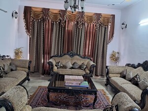 Living Room in 2 BHK Builder Floor at RWA Apartments Sector 47, Sector 47 – for Rent