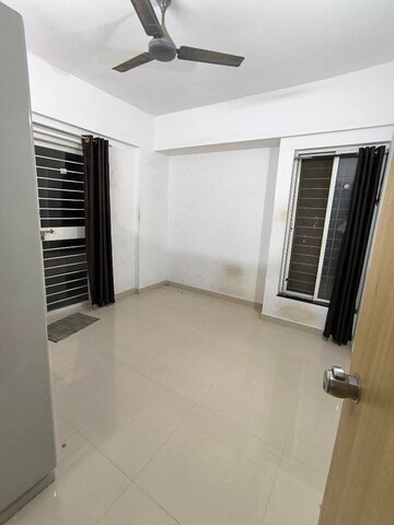 Room in 2 BHK Apartment at SBS Chandrai Capital, Ambegaon Budruk – for Rent