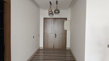 Room in 5 BHK Apartment at ABA County 107, Sector 107 – for Rent