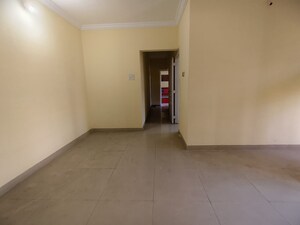 Room in 2 BHK Apartment at Swapnalok Towers, Malad East – for Rent