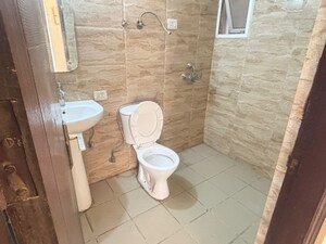 Bathroom in 3.5 BHK Apartment at Pinnacle Tower, Indrapuram – for Sale