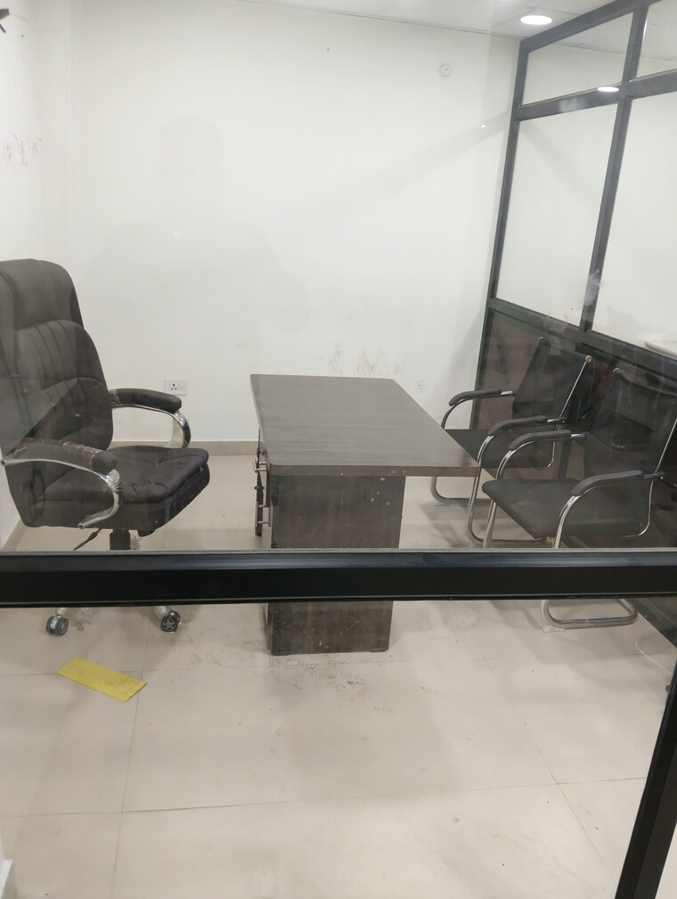 Floor Plan, gomti nagar Commercial Office Space 500 Sq.Ft. In Gomti Nagar Lucknow 10095763