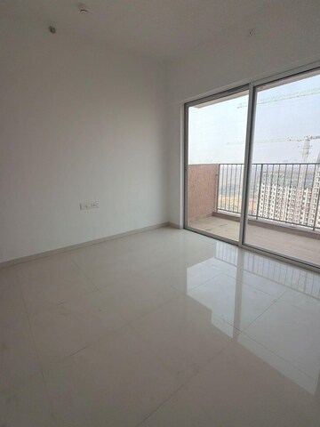 Room in 2 BHK Apartment at Godrej Sky Greens, Kharadi – for Sale