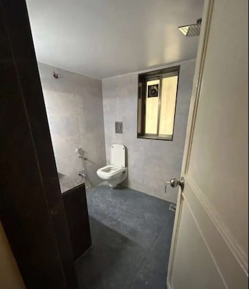 Master Bedroom in 2 BHK Apartment at Bhag CHS, Shivaji Park – for Rent