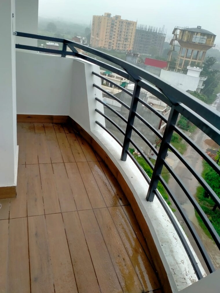 Balcony, arsha-sumangalam-vrindavan-yojana 3 Bedroom 1573 Sq.Ft. Apartment In Vrindavan Yojna Lucknow 10095797