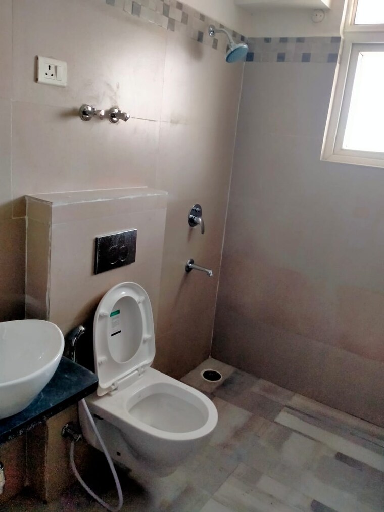 Bathroom, arsha-sumangalam-vrindavan-yojana 3 Bedroom 1573 Sq.Ft. Apartment In Vrindavan Yojna Lucknow 10095797