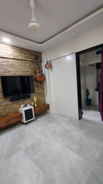 1 RK Apartment For Rent in Vasant Valley Complex, Malad East