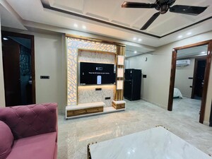 Parking in 2 BHK Apartment at Palm Residency Chhatarpur, Chattarpur – for Rent