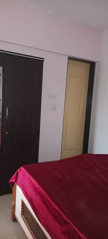 Room in 2 BHK Apartment at Rama Krystal One, Moshi – for Rent