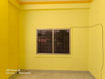 Room in 3 BHK Apartment at Gayatri Grandeur, Karkhana – for Sale