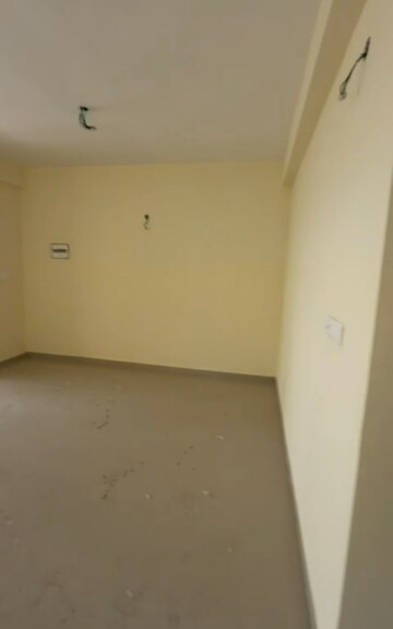 Room in 2 BHK Apartment at Pyramid Midtown, Sector 59 – for Rent