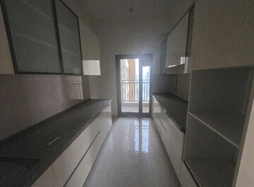 Building Lobby in 3 BHK Apartment at Piramal Mahalaxmi, Mahalaxmi – for Rent