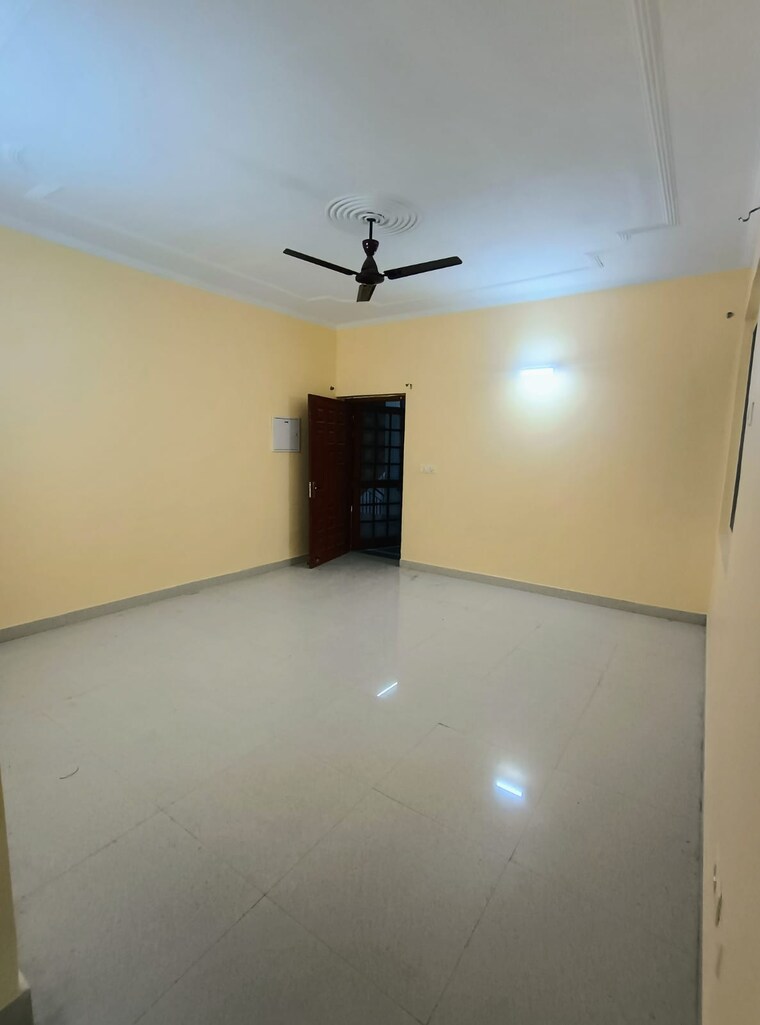 Room, aravali-enclave 3 Bedroom 1672 Sq.Ft. Apartment In Vrindavan Yojna Lucknow 10095842