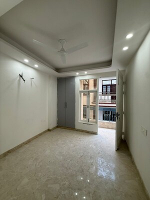 Room in 2 BHK Builder Floor at Malviya Nagar – for Sale