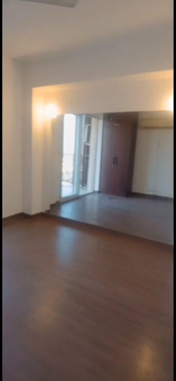 Room in 3 BHK Apartment at Conscient Heritage One, Sector 62 – for Rent