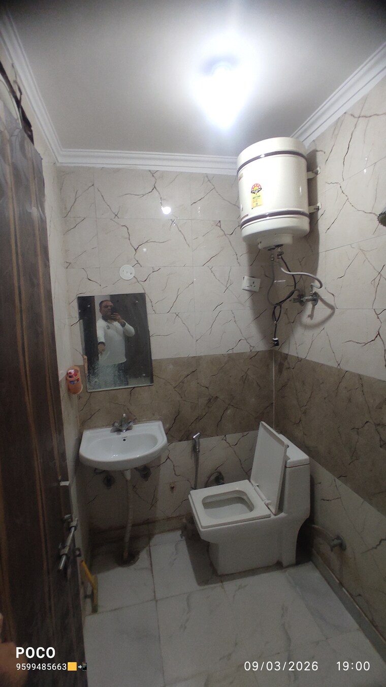 Bathroom, mehrauli 2 Bedroom 900 Sq.Ft. Builder Floor In Mehrauli Delhi 10095852