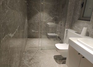 Bathroom in 4 BHK Apartment at Rustomjee Crown, Prabhadevi – for Rent