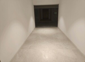 Room in 4 BHK Apartment at Rustomjee Crown, Prabhadevi – for Rent