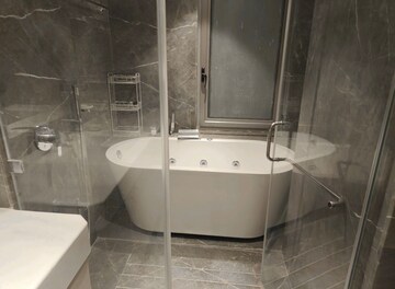 Bathroom in 4 BHK Apartment at Rustomjee Crown, Prabhadevi – for Rent