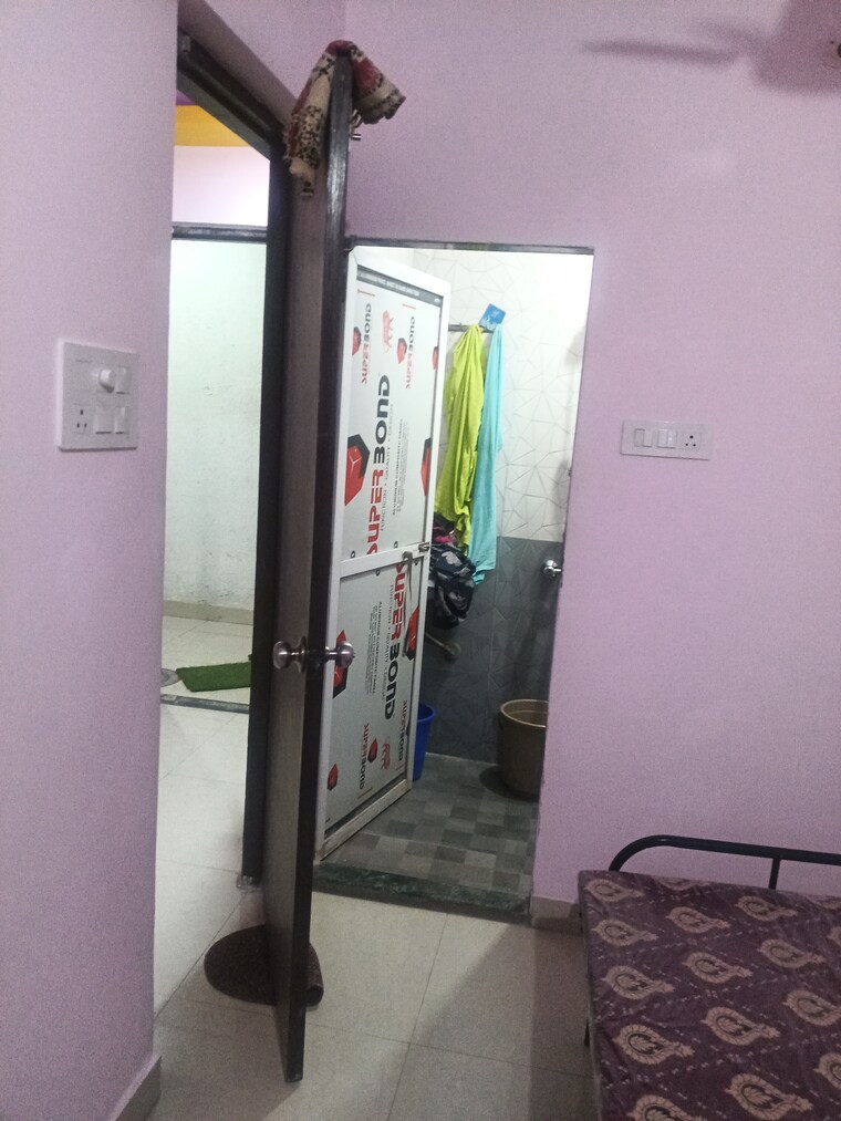 Master Bedroom, shiv-darshan-chs-bhandup 1 Bedroom 400 Sq.Ft. Apartment In Bhandup West Mumbai 10095864