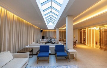 Living Room in 4 BHK Apartment at Lodha Marq, Tardeo – for Rent