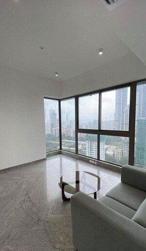 Room in 3 BHK Apartment at Prestige Jasdan Classic, Mahalaxmi – for Rent