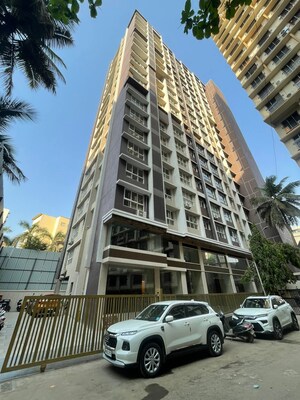 2 BHK Apartment – Exterior View View at Andheri West - for Rent