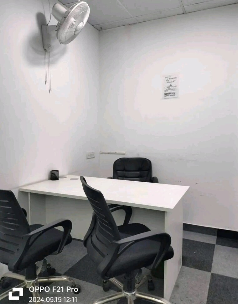 Team Area, sector 15 Commercial Office Space 375 Sq.Ft. In Sector 15 Noida 10095914