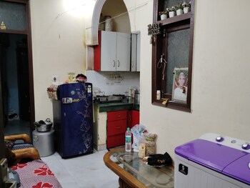 2 BHK Builder Floor for Sale in Govindpuri, Delhi