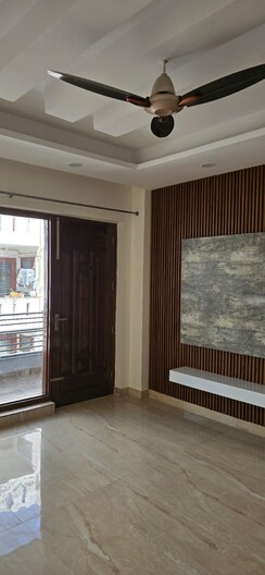 4 BHK + Pooja Room,Servant Room,Study Room,Extra Room Builder Floor For Rent in Sector 21D